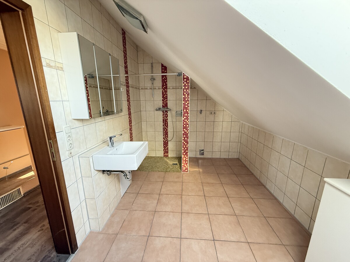 Bad mit WM-Anschluß